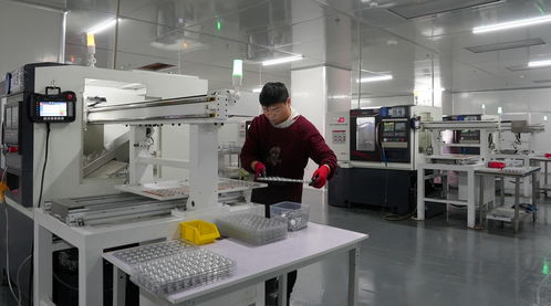 訂單滿載，全力趕工 資陽樂至某企業(yè)24小時(shí)運(yùn)轉(zhuǎn)，技術(shù)服務(wù)沖刺四季度